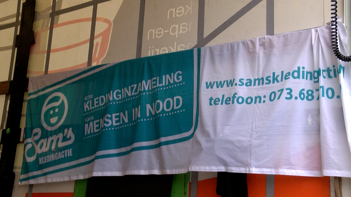 20251011 Kledinginzameling Mensen in Nood 07.jpg