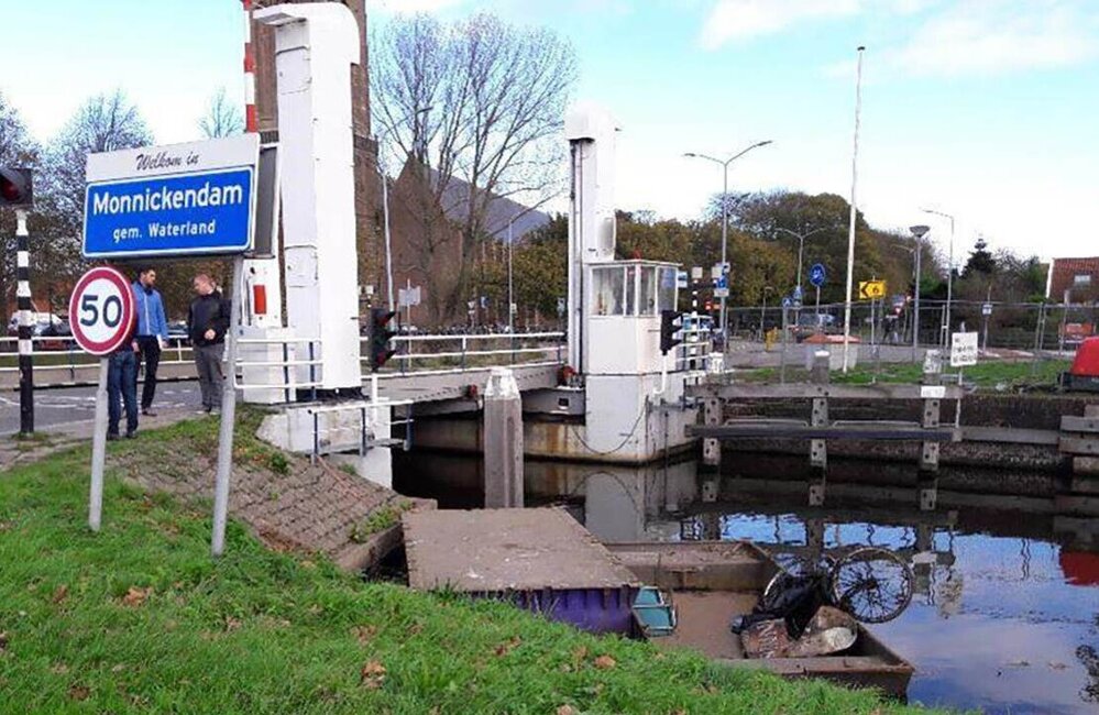 bernardbrug-monnickendam.jpg