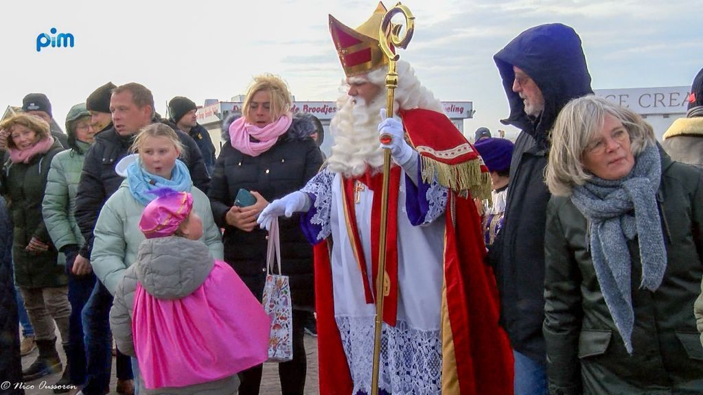 20251122IntochtSinterklaasMarken09Omroep_PIM.jpg