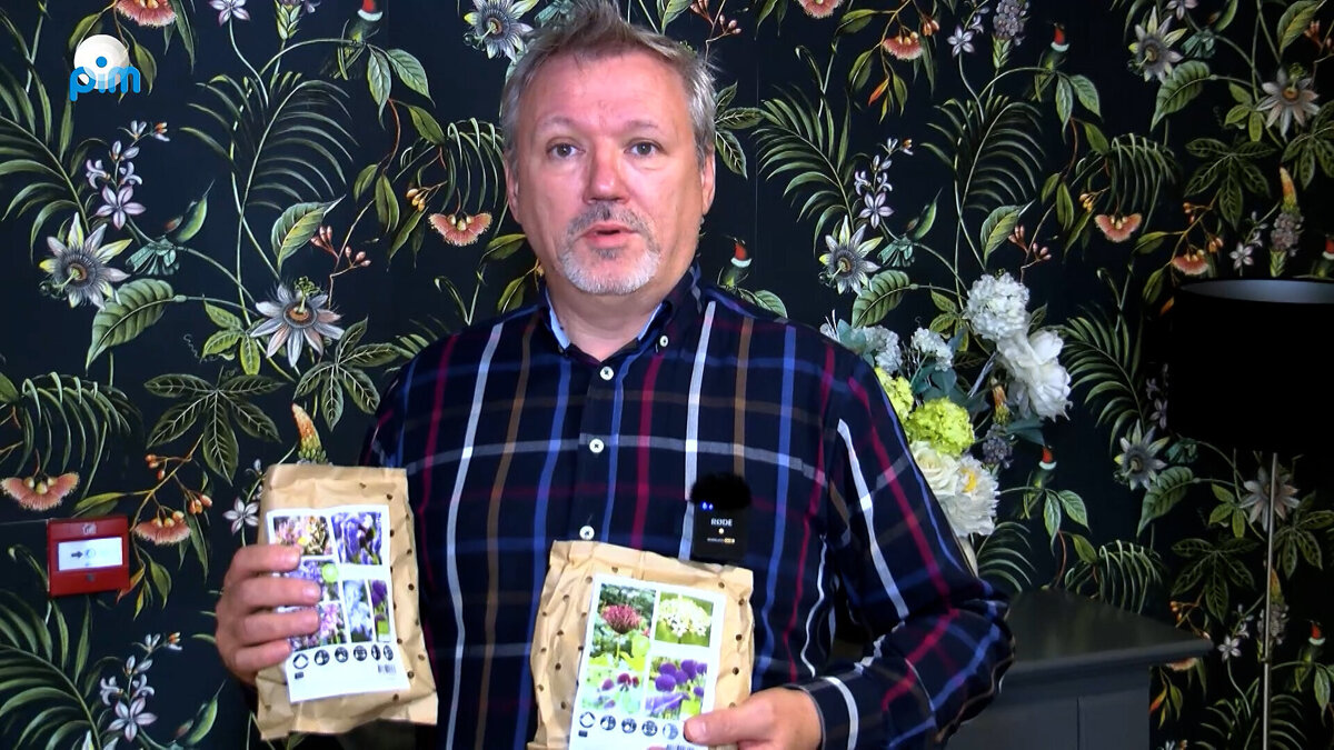 20251002 Bloembollenactie Duurzaam Edam-Volendam en WelzijnWonenPlus 01.jpg