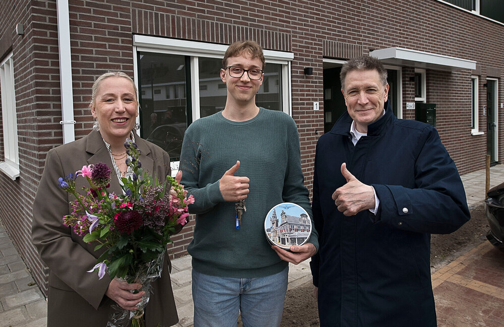 20251016 sleuteloverdracht-poelwijk---Gemeente_Waterland.jpg