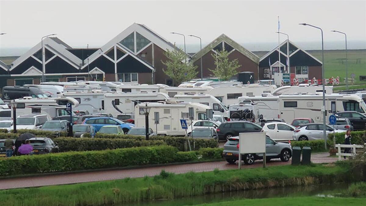 540134_20250802_parkeren-campers-marken---Pieter_Pereboom.jpg